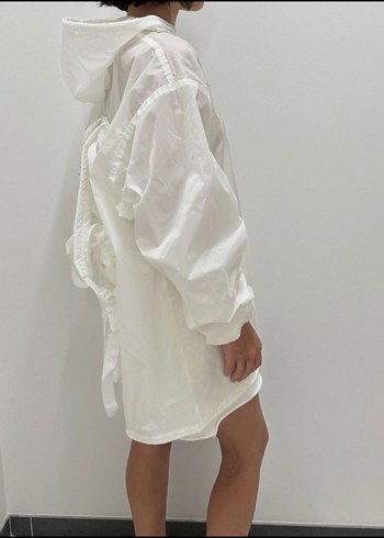 YAĞMURLUK VE SIRT ÇANTASI ESCADA - Görsel 5