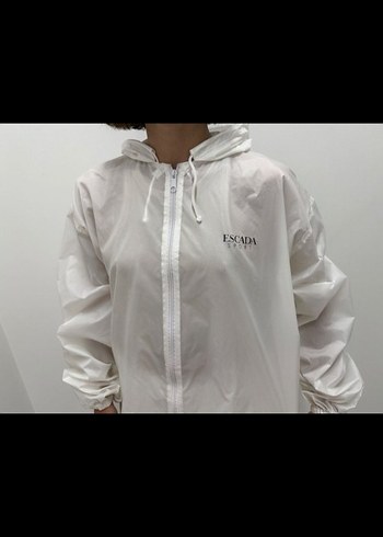 YAĞMURLUK VE SIRT ÇANTASI ESCADA - Görsel 4