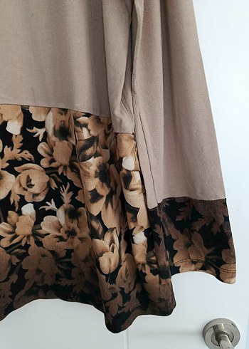 Bej Çiçek Desenli Uzun Kollu Kadın Bluz - Görsel 3