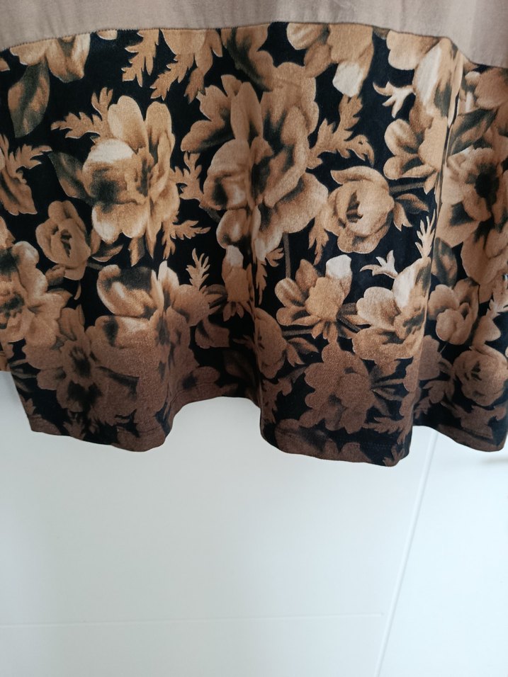 Bej Çiçek Desenli Uzun Kollu Kadın Bluz - Görsel 4