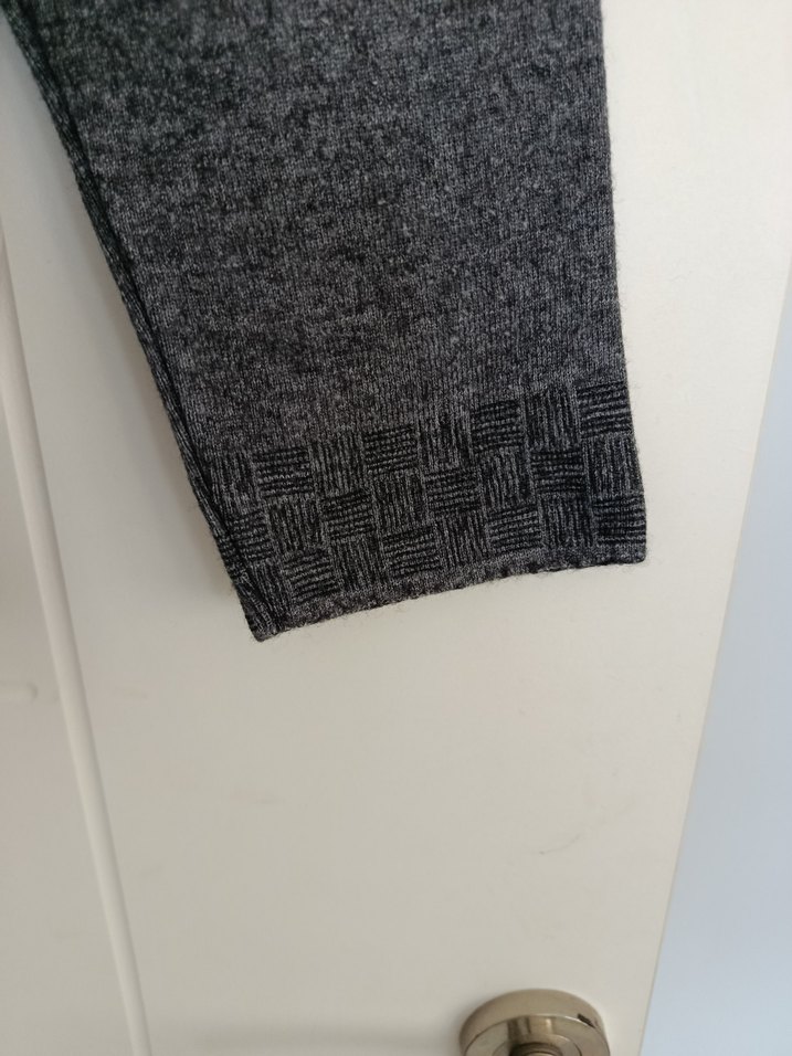 Gri Düğmeli Yün Kadın Kazak - Görsel 5