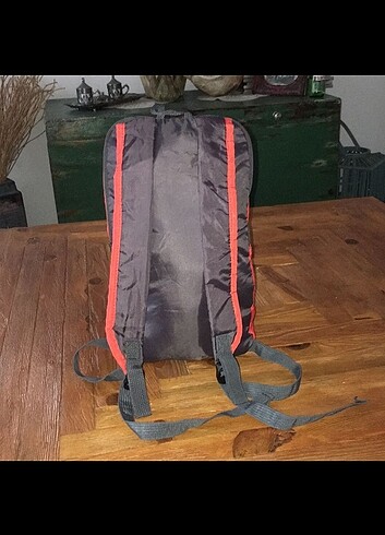 QUECHUO SIRT ÇANTASI