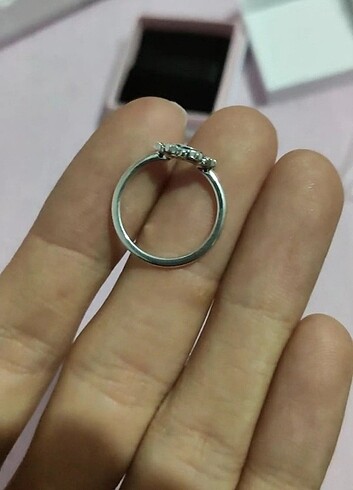 Pandora Gökyüzü Mavisi Işıltılı Ay Yüzük
