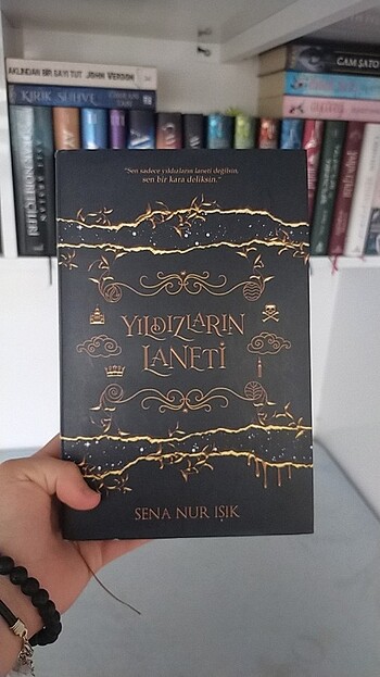 Yıldızların Laneti 1. Kitap 