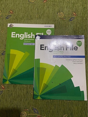 English File Intermediate kitap