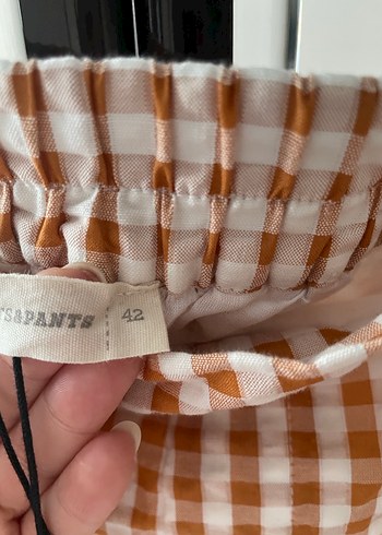 Yargıcı etiketli şort - Görsel 2