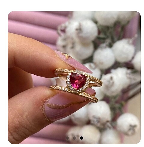Pembe Kalpli Yüzük