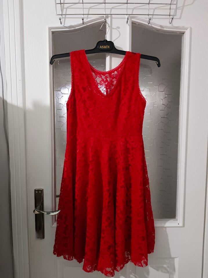 Kırmızı Dantelli V Yaka Midi Elbise - Görsel 2