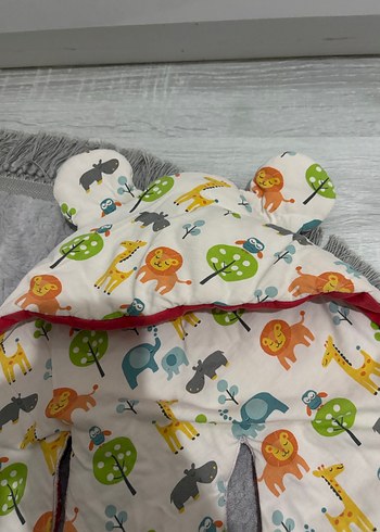 Renkli Baskılı Bebek Battaniyesi Kulaklı Kapüşonlu - Görsel 4