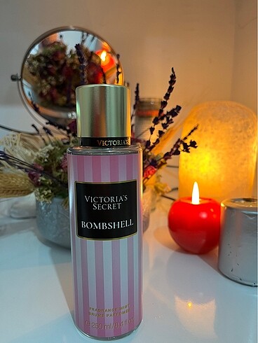 Victoria?s Secret Bombshell