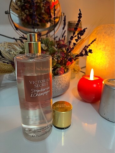  Beden Victoria?s Secret Strawberries&Champagne