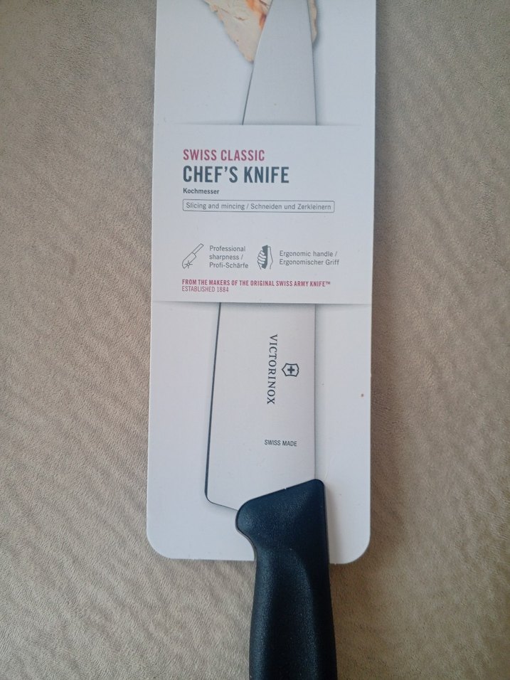 VictorınoX Gri Şef Bıçağı - Görsel 3