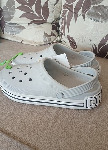 Crocs off court logo model 42/43 no orijinal terlik