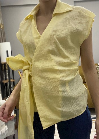 Sarı Keten Drapeli Kolsuz Kadın Gömlek - Görsel 4