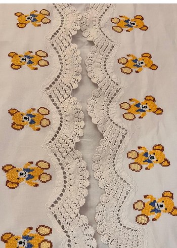 139x146 Beyaz Nakışlı Çocuk Çarşafı - Görsel 2