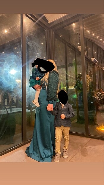 Diğer Saten tasarım file payet kemerli Ve dekolte yok