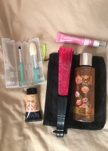 Pembe Hyaluronik Asitli Bakım Kremi - Görsel 3