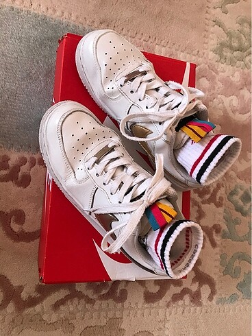 37,5 Beden Nike ayakkabı