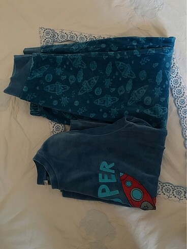 7 Yaş Beden Kadife pijama