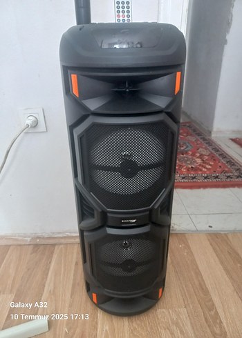 Siyah Taşınabilir Bluetooth Hoparlör
