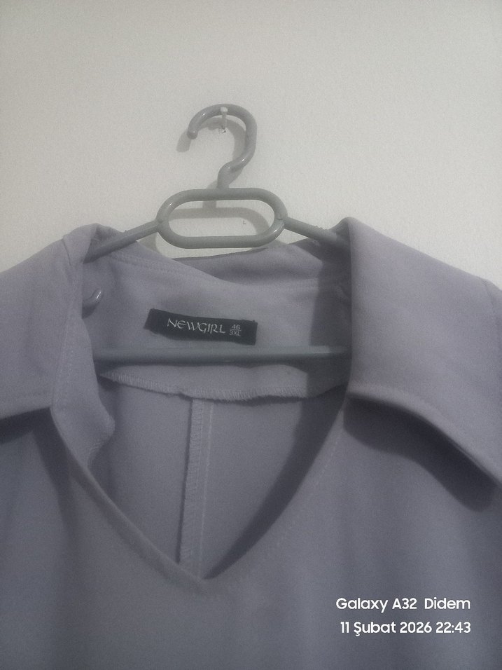 Gri V Yakalı Midi Kolsuz Elbise - Görsel 2