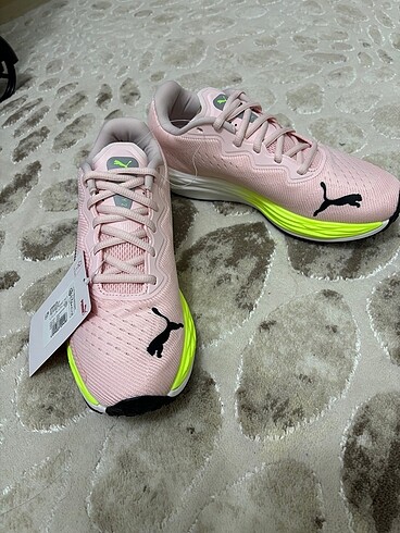 Puma Spor ayakkabı