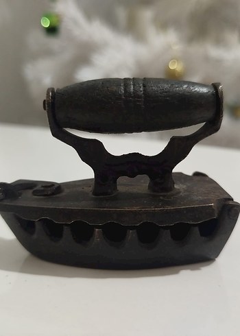 Klasik Siyah Döküm Ütü antika - Görsel 3