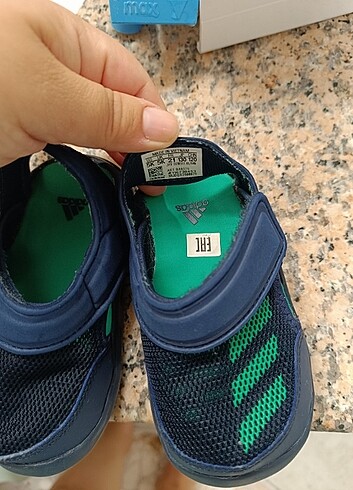 21 Beden lacivert Renk Adidas sandalet 21 