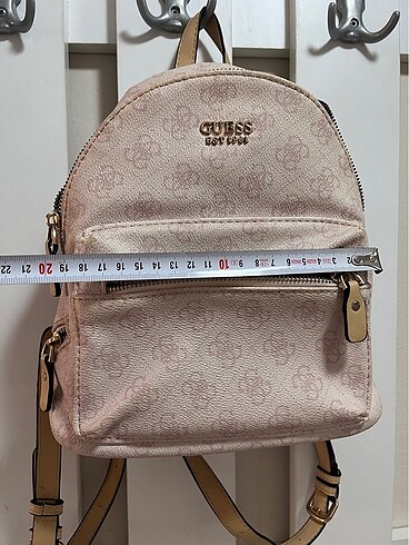 Guess Kadın sırt çantası