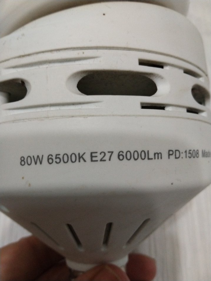 Beyaz Spiral Tasarımlı Ampul - Görsel 4