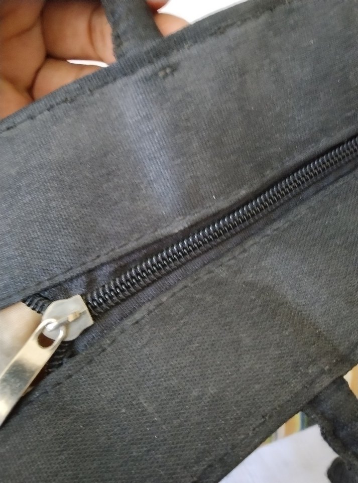 Çok Bölmeli Çizgili Kadın Çantası - Görsel 3