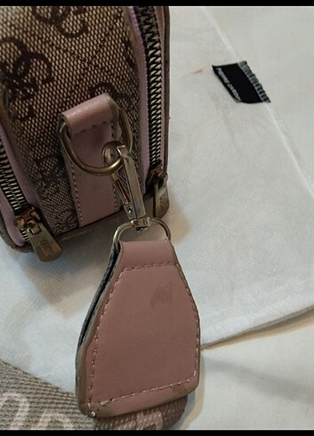 Güess çapraz askılı çanta - Görsel 4