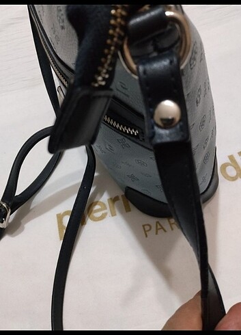 Orijinal pierre cardin askılı çapraz postacı çanta - Görsel 6
