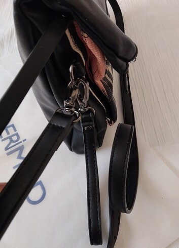 Orijinal derimod askılı çapraz çanta - Görsel 8