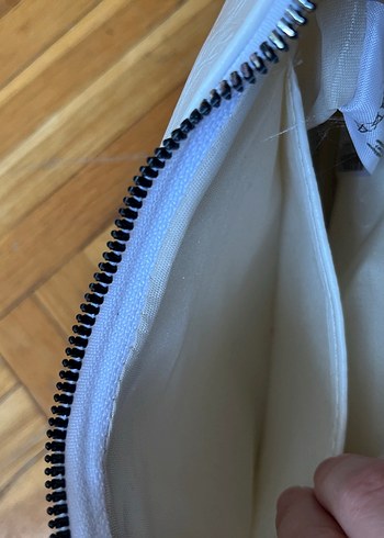 Beyaz Tokalı Kadın Omuz Çantası - Görsel 7