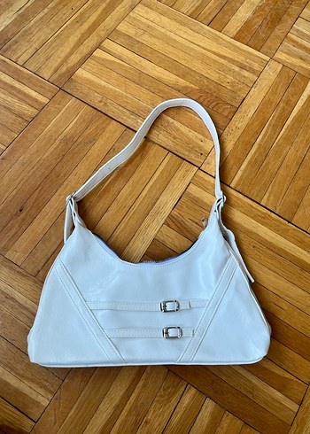 Beyaz Tokalı Kadın Omuz Çantası - Görsel 2