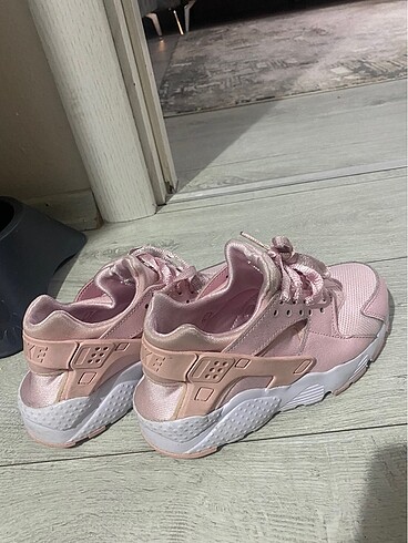 36 Beden nike huarache pembe kadın ayakkabı