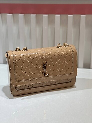  Beden YVES SAINT LAURENT