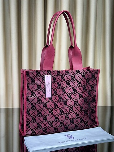 Beden VİCTORIAS SECRET BEAUTY TOTE BAG