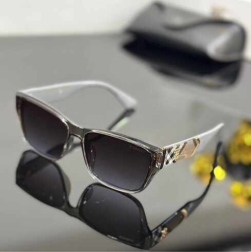  Beden çeşitli Renk Burberry