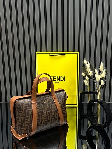  Beden çeşitli Renk FENDİ
