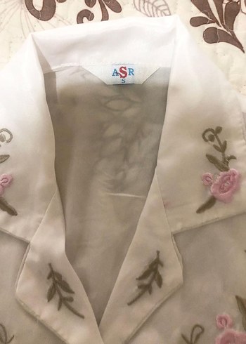 Nakışlı Beyaz Kadın Pijama Takımı - Görsel 4