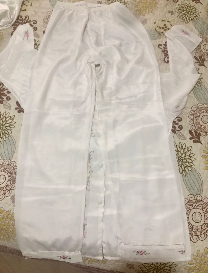 Nakışlı Beyaz Kadın Pijama Takımı - Görsel 2