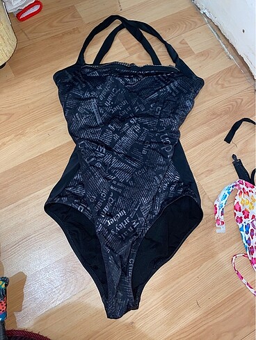 Mayo bikini