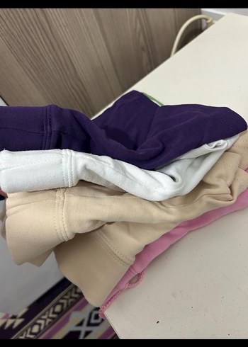 Diğer Beyaz Kolsuz Mini Atlet