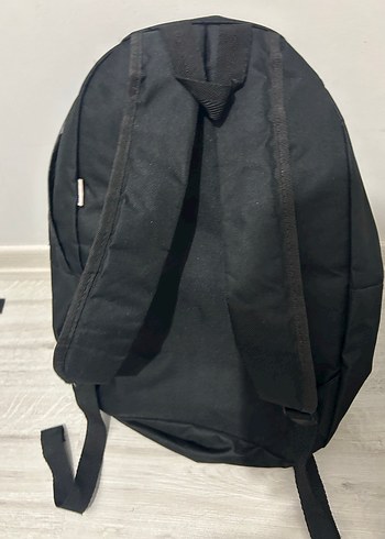 Kadın Siyah Fermuarlı Sırt Çantası - Görsel 4