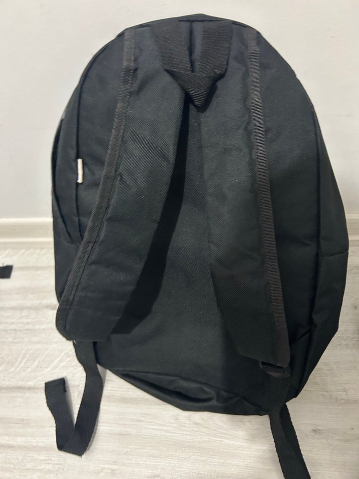 Kadın Siyah Fermuarlı Sırt Çantası - Görsel 4