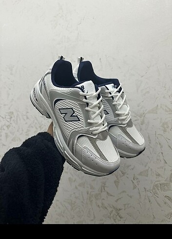 NEW BALANCE 530