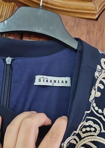 Lacivert Dantel İşlemeli Uzun Kadın Elbise - Görsel 2