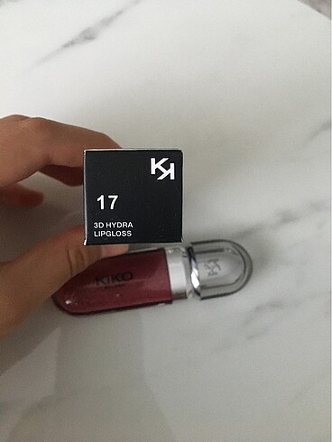  Beden kiko 17 gloss